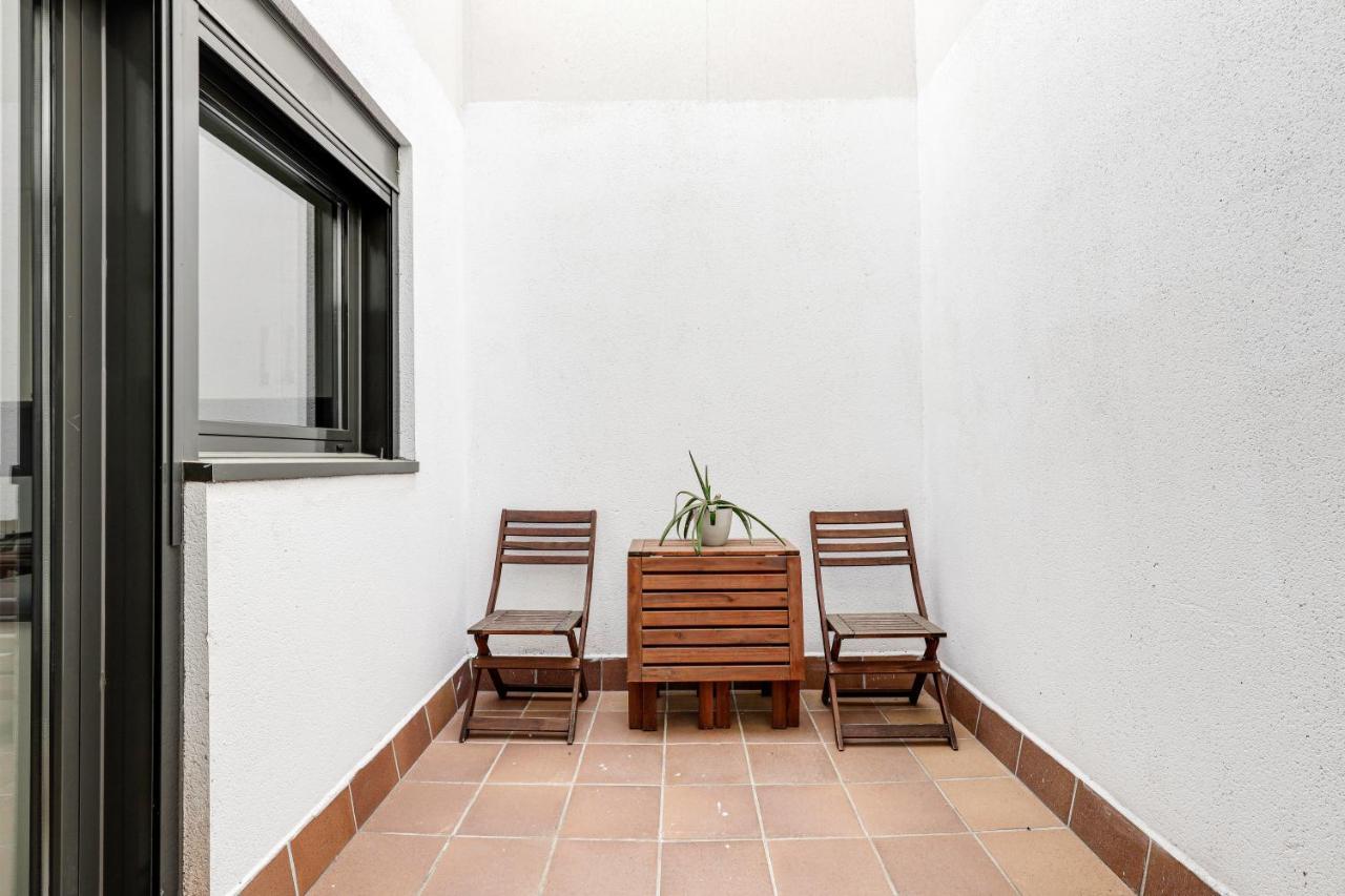 Urban Flats Vallirana Barcelona Eksteriør bilde