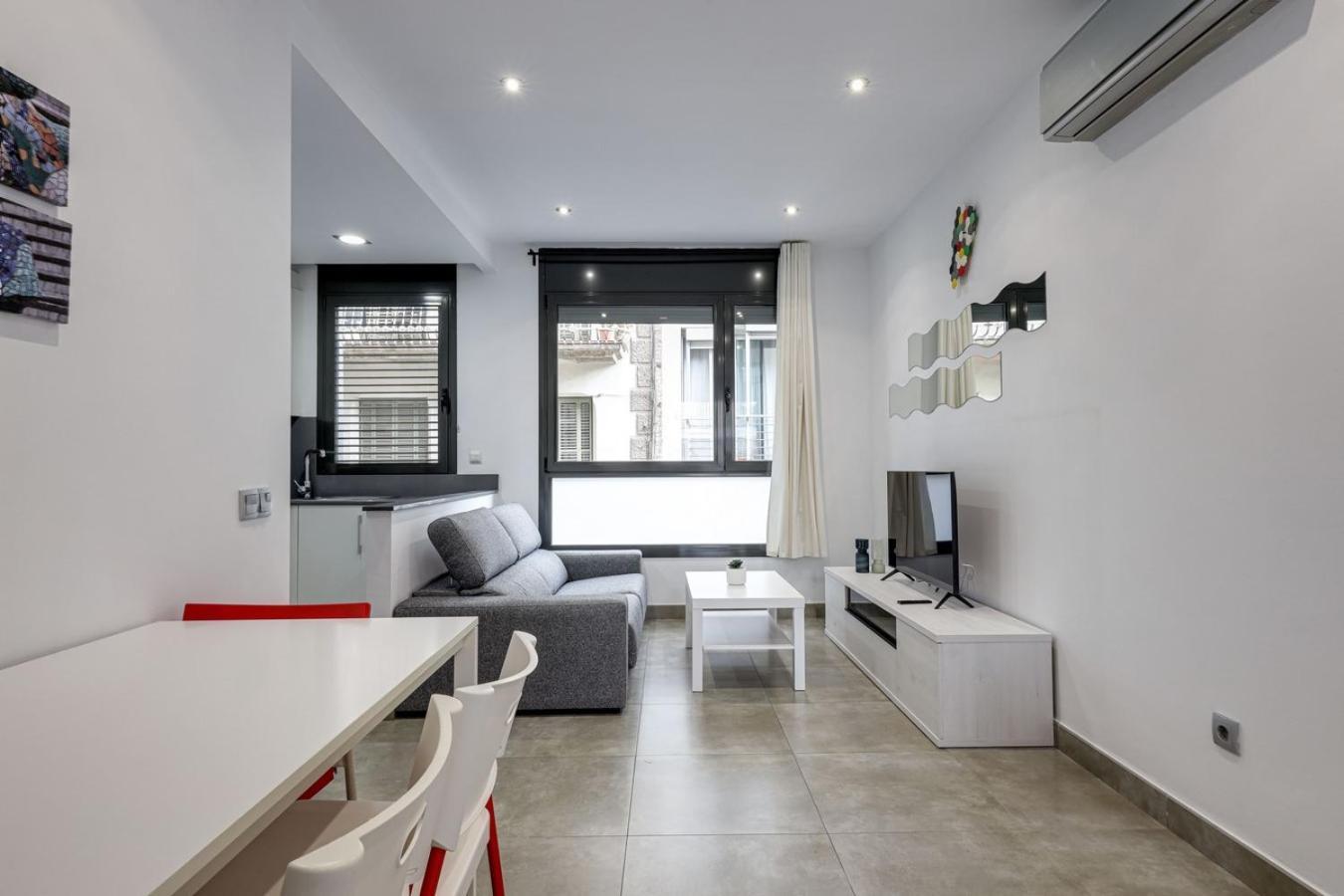 Urban Flats Vallirana Barcelona Eksteriør bilde
