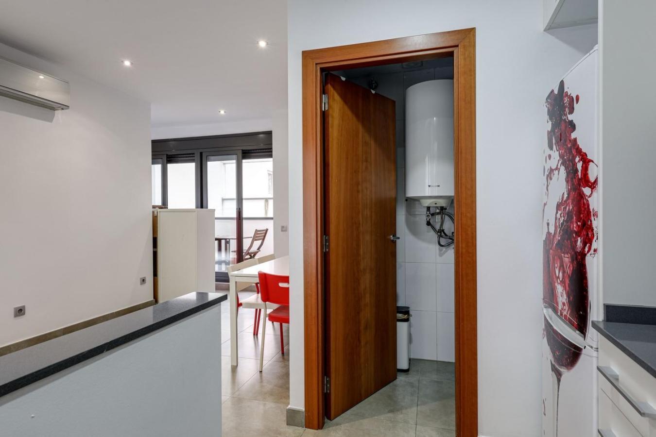 Urban Flats Vallirana Barcelona Eksteriør bilde