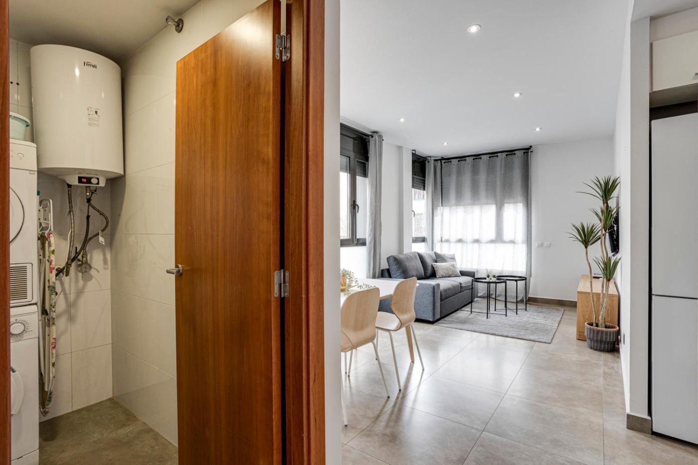 Urban Flats Vallirana Barcelona Eksteriør bilde