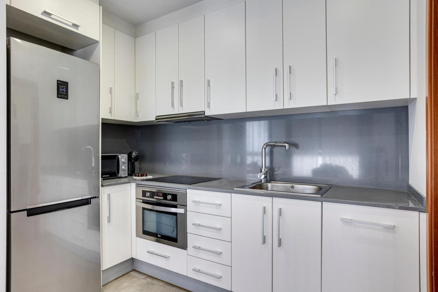 Urban Flats Vallirana Barcelona Eksteriør bilde