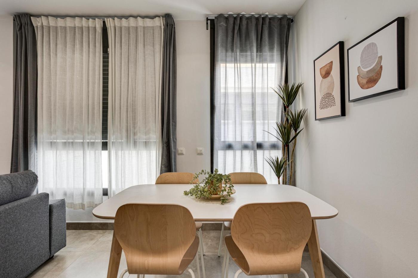 Urban Flats Vallirana Barcelona Eksteriør bilde